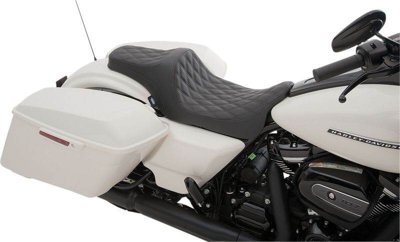 Sadel Drag Specialties Predator III dubbel diamond Touring 08-24 svart