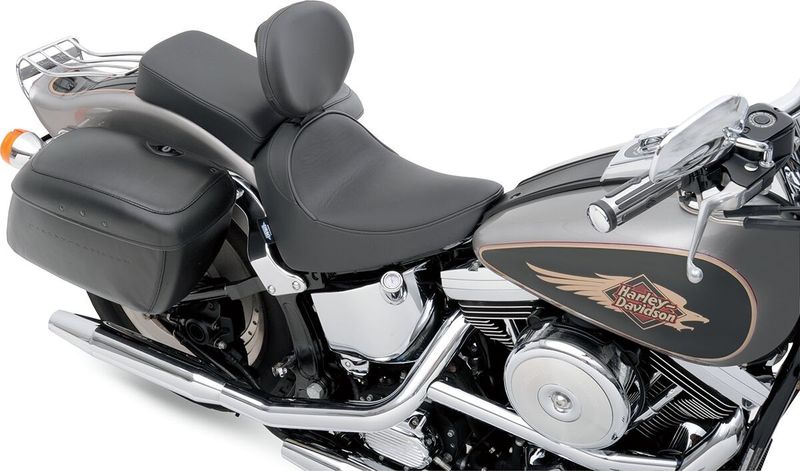 Sadel Drag Specialties solo EZ Glide II slät vinyl svart med fäste för förarryggstöd