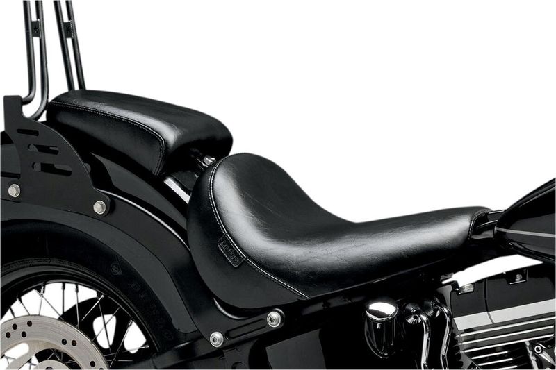 Passagerarsadel Le Pera Bare Bones slät FXS Softail Blackline 11-13
