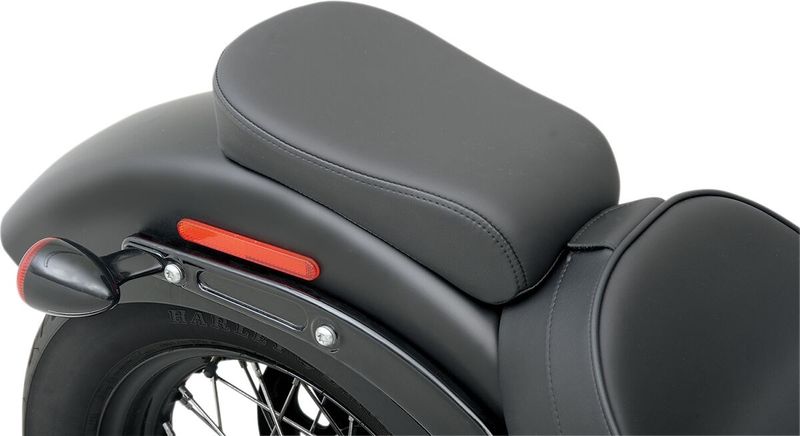 Solosadel bak Drag Specialties slät läder svart Softail 11-17