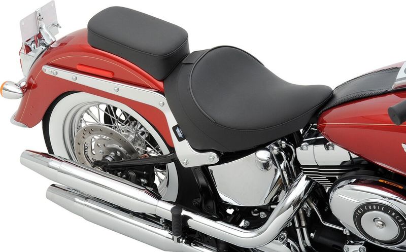 Solosadel Drag Specialties förare vinyl svart slät Softail 00-17