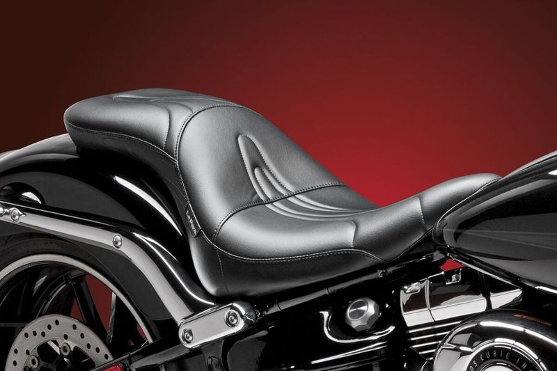 Sadel Le Pera Sorrento 2 svart Softail 13-17