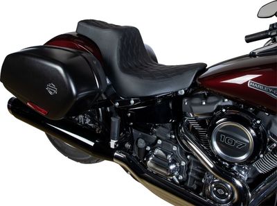 Sadel Drag Specialties Predator III dubbel diamond Softail 18-upp svart