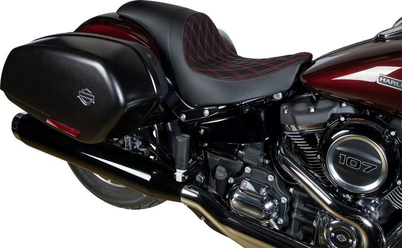 Sadel Drag Specialties Predator Sitching dubbel diamond vinyl Softail 18-upp röd