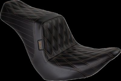 Sadel fram Le Pera Tailwhip Chestnut dubbel diamond svart Softail 18-24