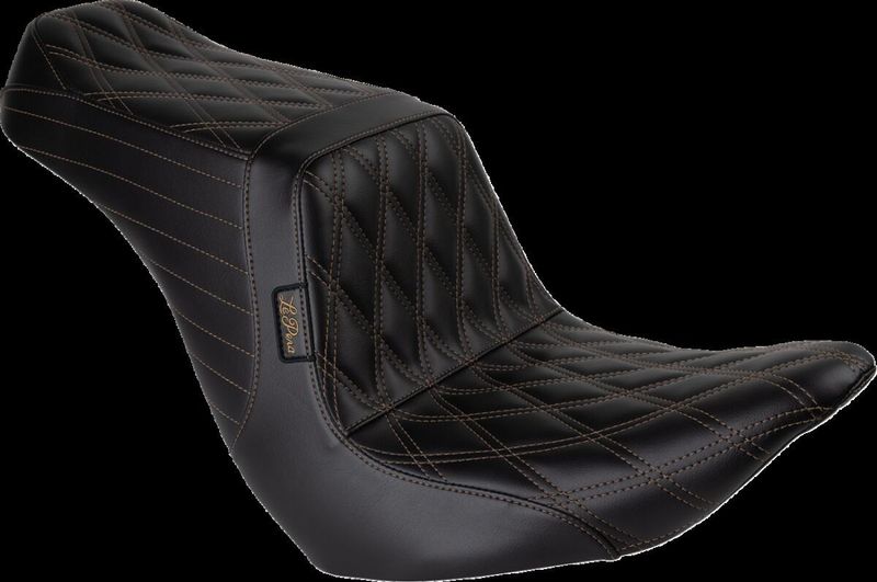 Sadel fram Le Pera Tailwhip Chestnut dubbel diamond svart Softail 18-24