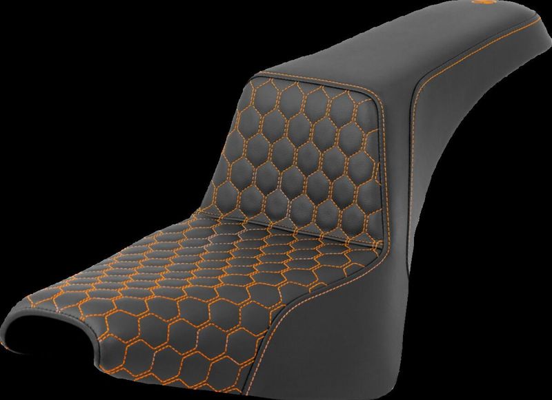 Sadel Saddlemen Honeycomb Step-Up orange Softail 18-upp 818-30-17703