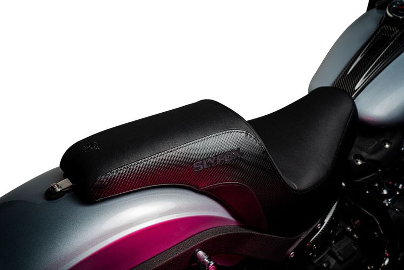 Sadel Slyfox Lowrider Drifter svart Softail 18-24