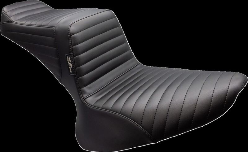Sadel Le Pera Tailwhip Pleated 00-07 Softail 00-17