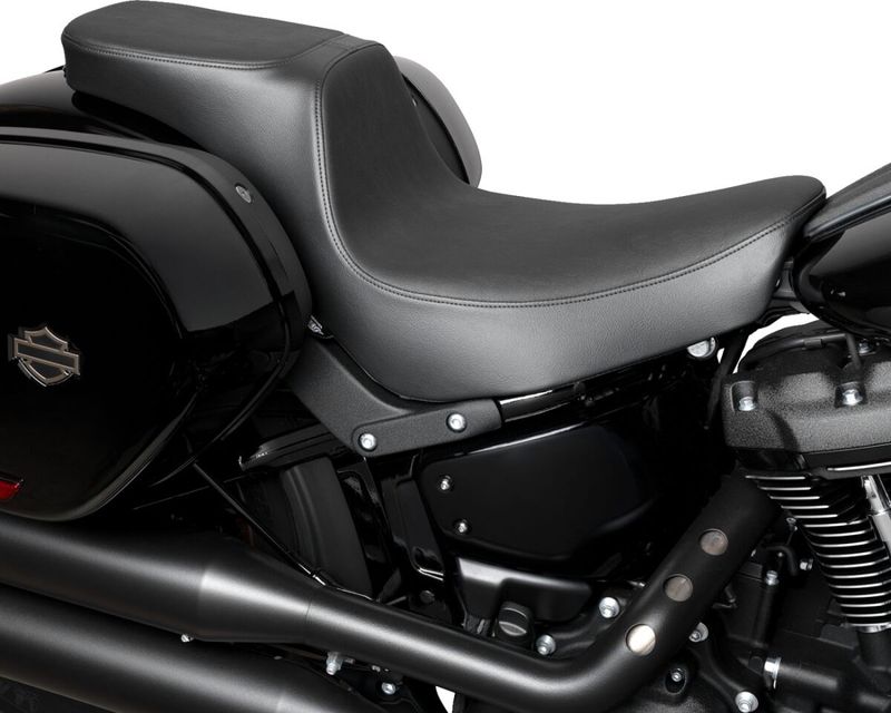 Sadel Drag Specialties Predator 2 slät Softail 18-upp