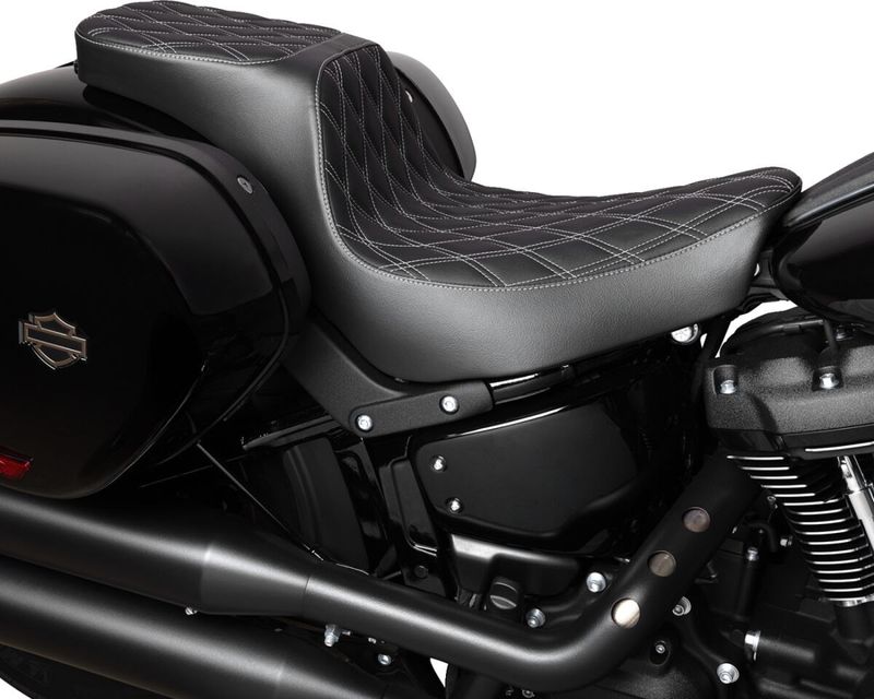 Sadel Drag Specialties Predator 2 dubbel diamond Softail 18-upp silver