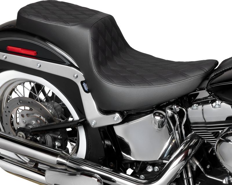 Sadel Drag Specialties Predator 2 svart vinyl Softail 00-17