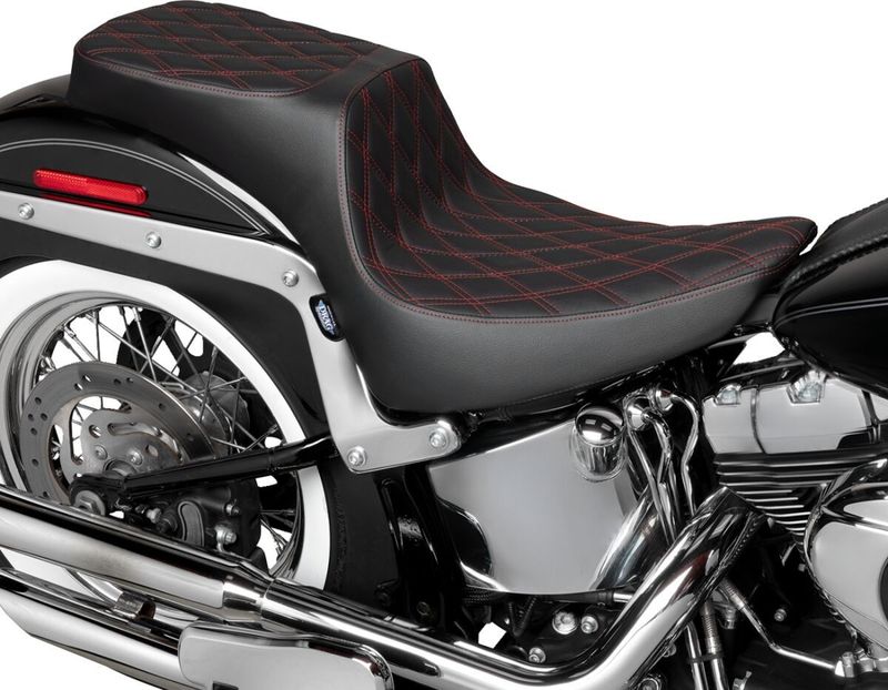 Sadel Drag Specialties Predator 2 dubbel diamond Softail 00-17 röd