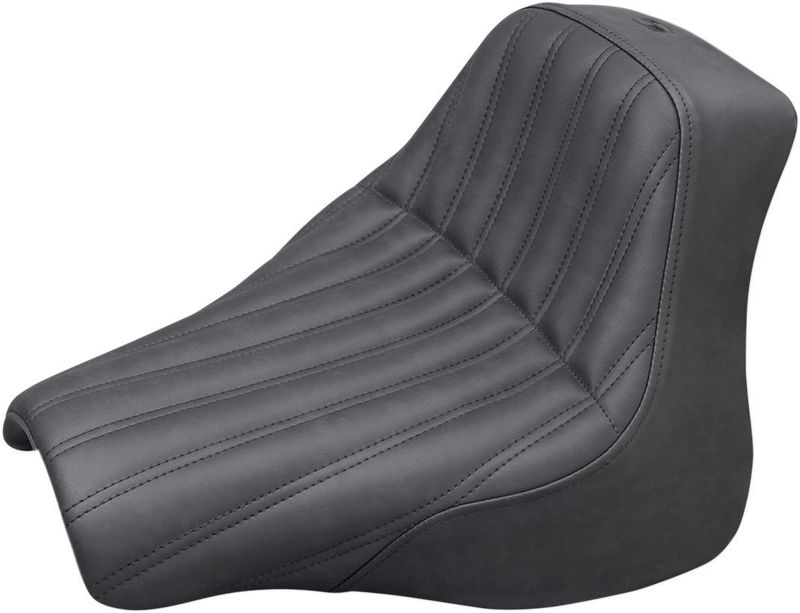 Sadel Saddlemen Renegade svart Softail 18-23