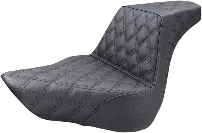 Sadel Saddlemen Step-Up Ls-step Lattice svart Softail 18-upp