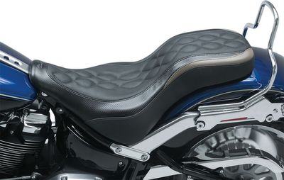 Sadel Mustang Day Tripper svart Softail 18-upp