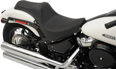 Sadel Drag Specialties Predator III slät Softail 18-24