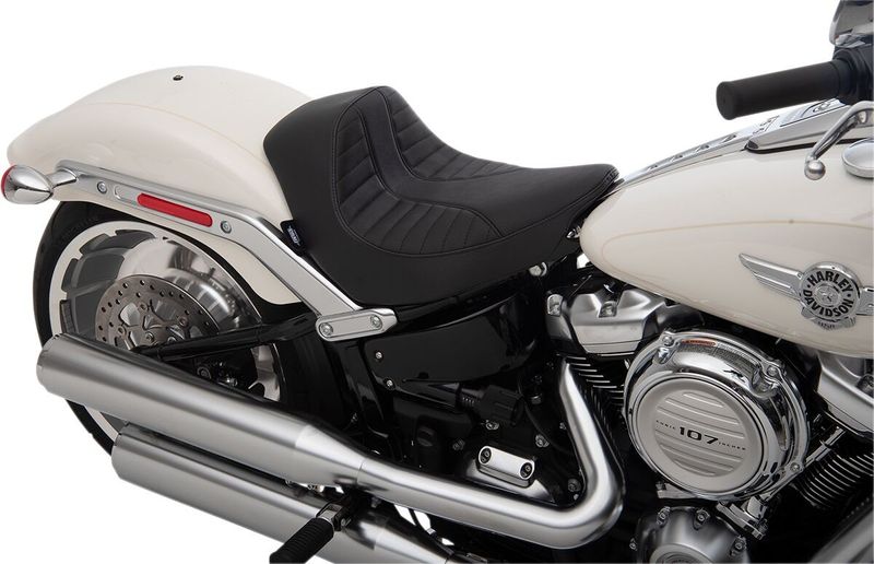 Solosadel fäste Drag Specialties EZ-ON svart Softail 18-upp