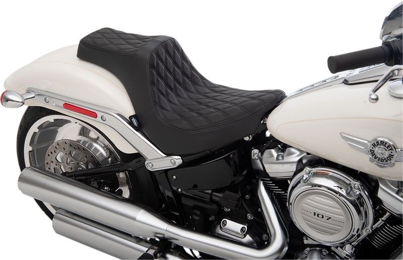 Sadel Drag Specialties Predator III dubbel Softail 18-upp svart