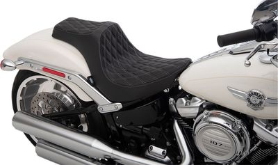 Sadel Drag Specialties Predator III dubbel Softail 18-upp silver