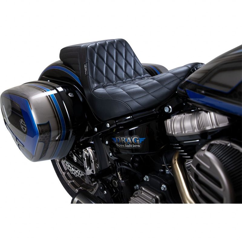Sadel Le Pera Kickflip Softail 18-24 LYR-590DM