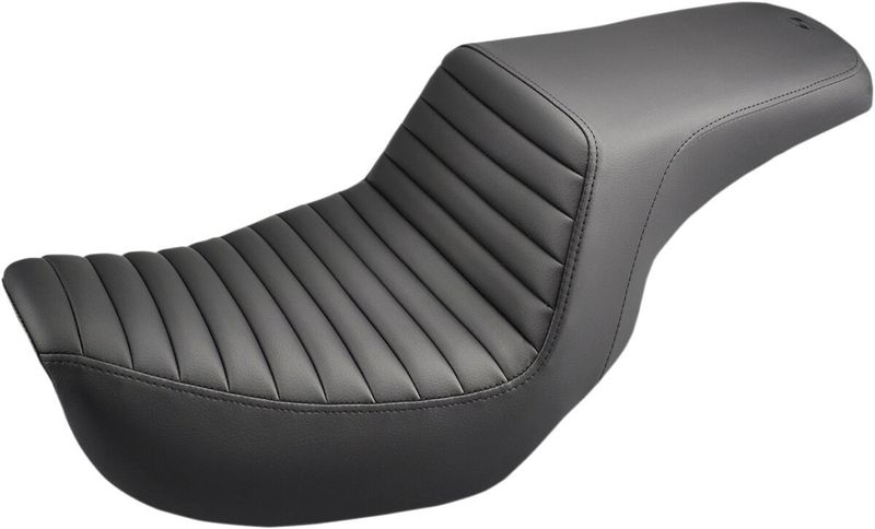 Sadel Saddlemen Step-Up Saddlehyde Saddlegel svart Dyna 04-05 804-04-171