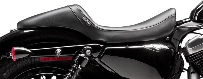 Sadel Le Pera Daytona Daddy lång slät svart Sportster 04-22 LC-542DLS