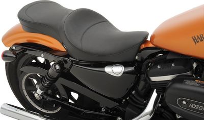 Sadel Drag Specialties 2 dubbel vinyl slät svart Sportster 10-22