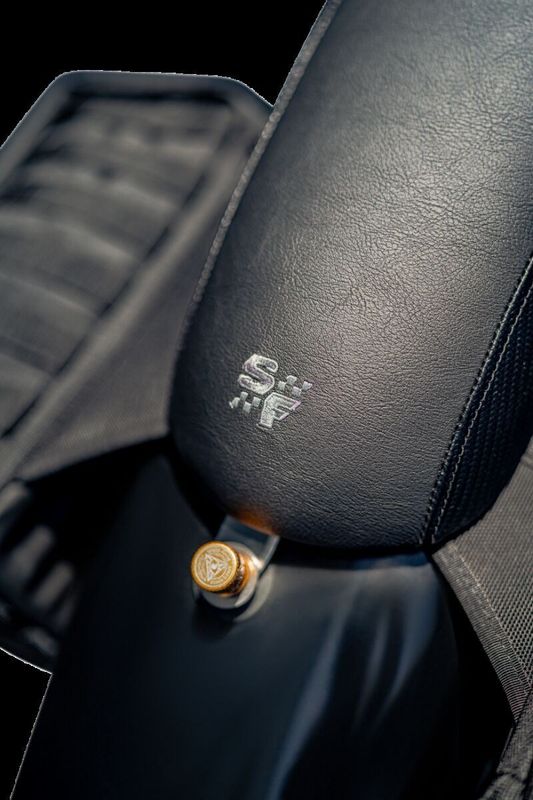 Sadel Slyfox Drifter vinyl slät Sportster 04-22 svart/grå