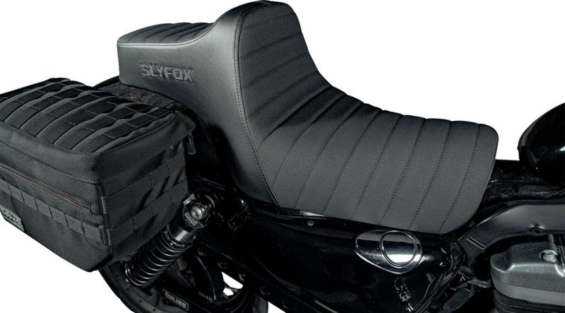 Sadel Slyfox Noon vinyl Sportster 04-22 svart