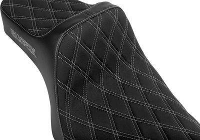 Sadel Slyfox Noon dubbel diamond Sportster 04-22 silver