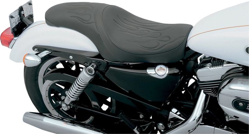 Sadel Drag Specialties Predator vinyl svart flame Sportster 04-22