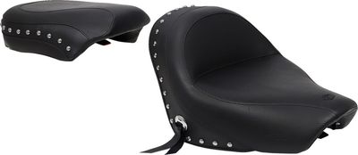 Sadel Mustang Wide Touring 2-up endelad nitar med conchos Honda VT750 Aero
