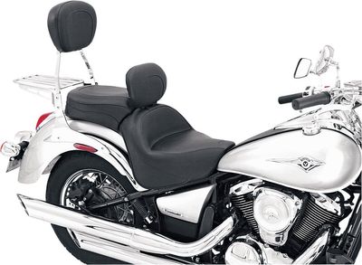 Sadel Mustang 1 2 bred svart justerbar Kawasaki Vulcan 900 Classic m.fl.