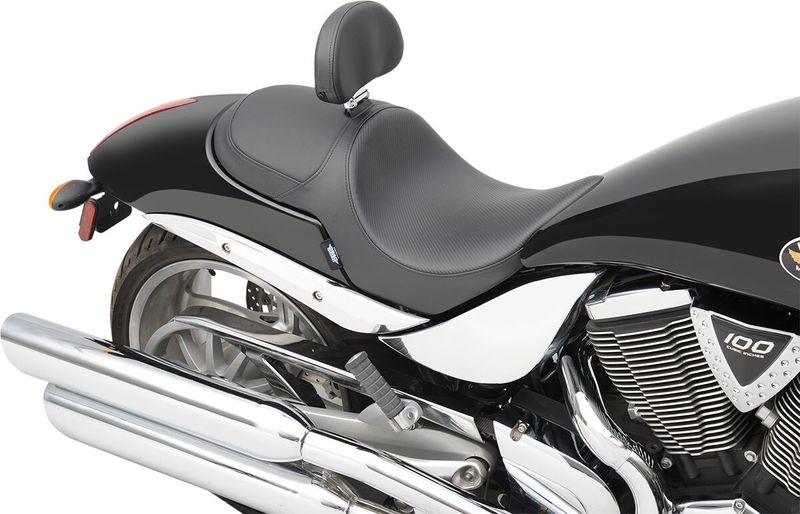 Sadel Drag Specialties Predator vinyl svart kolfiber Victory 05-14
