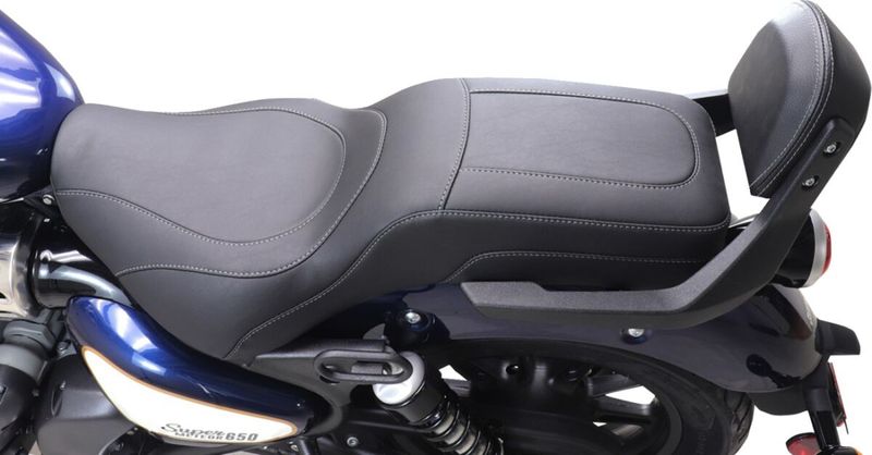 Sadel Mustang Squareback Royal Enfield SUPER METEOR 650 ABS 23-upp
