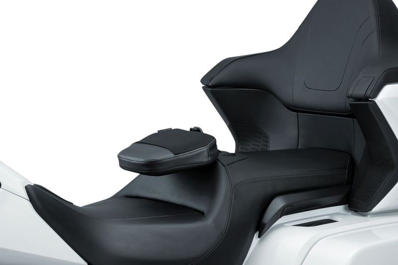 Ryggstöd Kuryakyn Omni förare Honda 18-22