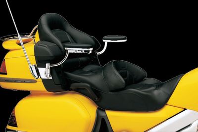 Sadel Kuryakyn passagerare Honda 01-17