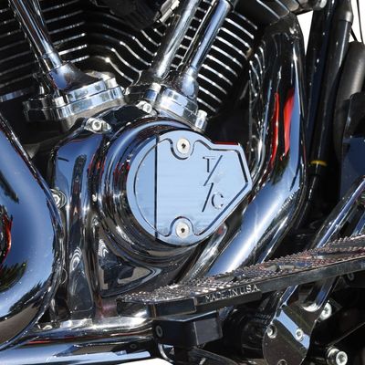 Kamkåpa Thrashin Supply slät Touring 23-upp, Softail 24-upp krom