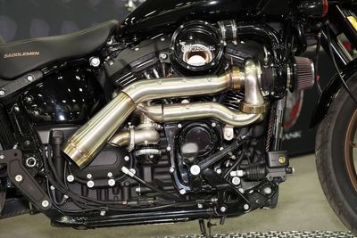 Trimsats Trask Tornado Touring 17-24, Softail 17-24 polerad rostfri