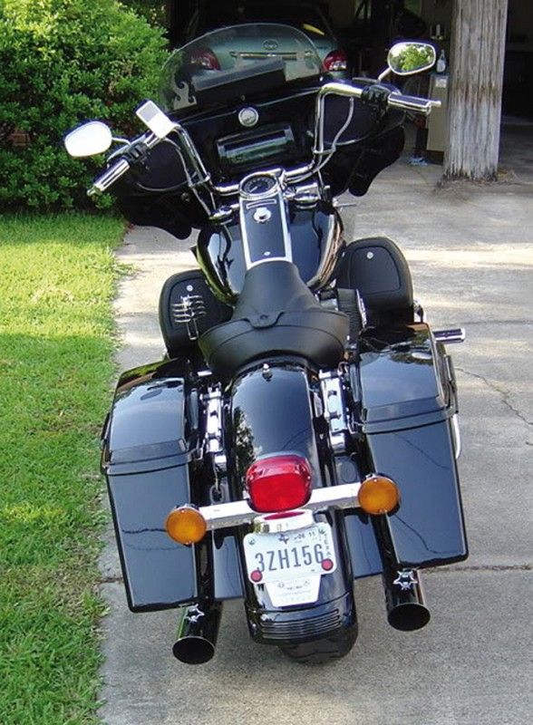 Skärmpanel Touring model 93-08 (ej FLHX) mellan skärm/packväskor,svart