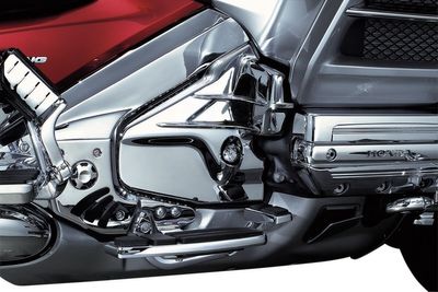 Kåpa växellåda Kuryakyn Louvered krom Honda 01-17