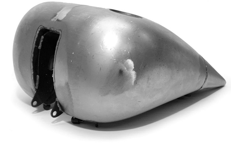 Fatbobtank 2 förl. 5,1 G 00-07 med inspr,1 pc,2 låsb. t/l(19,3 Liter