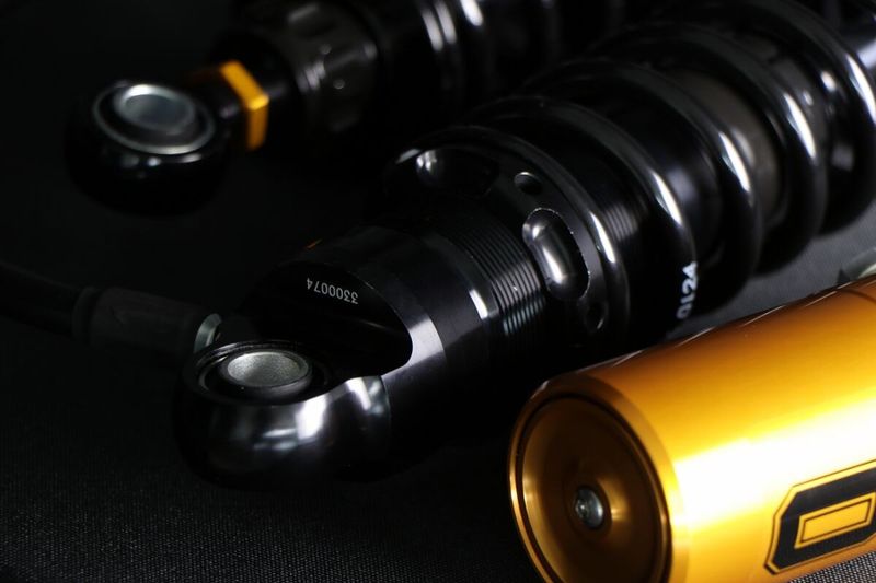 Stötdämpare Öhlins STX36 Blackline Touring 14-upp HD 779