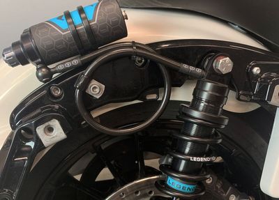 Fäste extern behållare Legend Suspension REVO ARC Touring 09-upp
