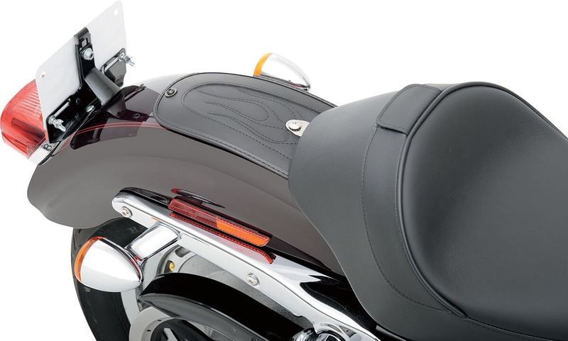 Täcklapp bakskärm Drag Specialties flame vinyl svart Sportster 04-22, Softail 18-21