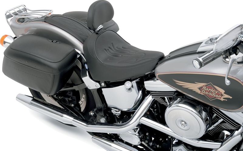 Täcklapp bakskärm Drag Specialties flame vinyl svart H-D 84-05