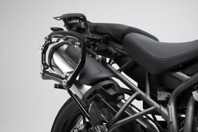 Sidohållare SW-Motech svart Triumph 11-20