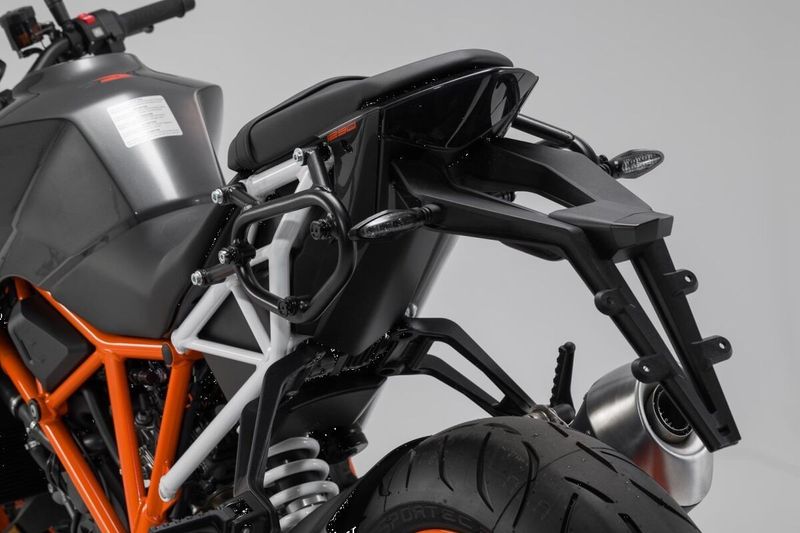 Sidohållare SW-Motech SLC svart vänster Ktm SE / SUPER DUKE 1290 R ABS 14-19