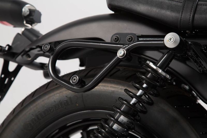 Sidohållare SW-Motech SLC svart höger Moto Guzzi 16-24